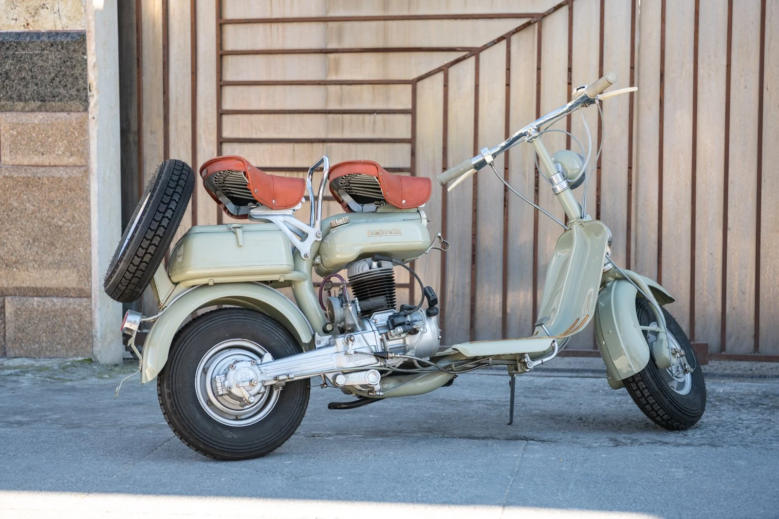 1970年代製☆VINTAGE 】vespa lambletta シンボルス